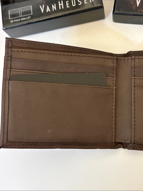 Van Heusen Brown Leather Bi-Fold Wallet with Elastic Band main image 7